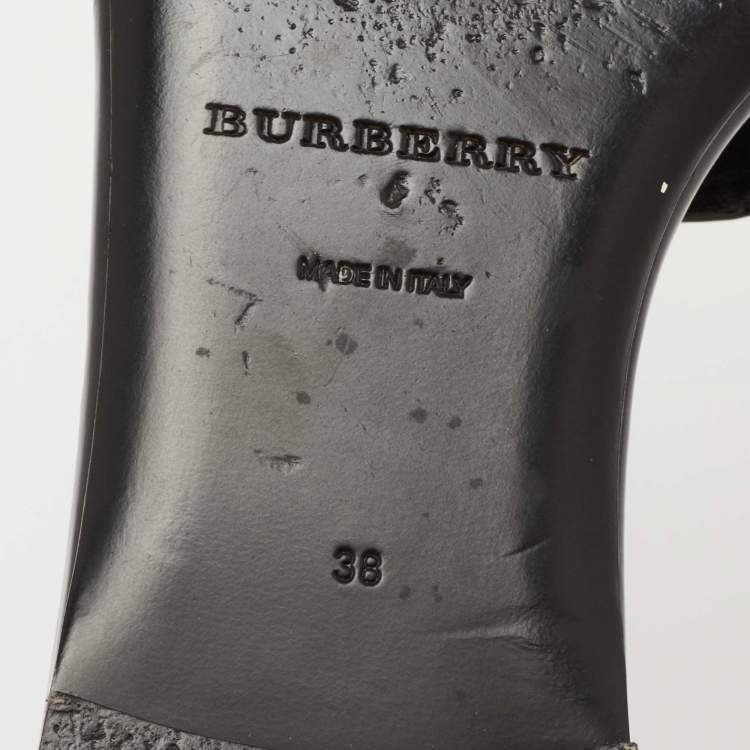 Pre Owned Burberry Black Patent Leather Chain Detail Flat Slides Size 38