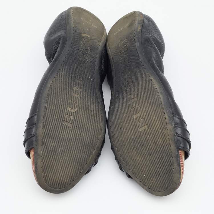 Pre Owned Burberry Black/Beige Leather And Coated Canvas Cap Toe Scrunch Ballet Flats Size 37