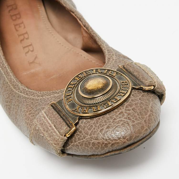 Pre Owned Burberry Dark Beige Leather Buckle Logo Scrunch Ballet Flats Size 39