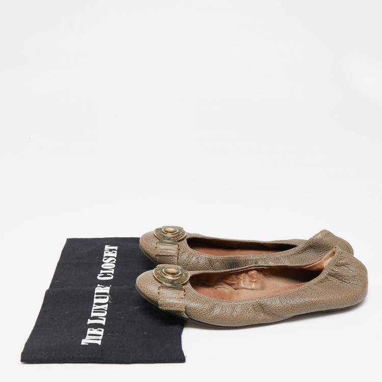 Pre Owned Burberry Dark Beige Leather Buckle Logo Scrunch Ballet Flats Size 39