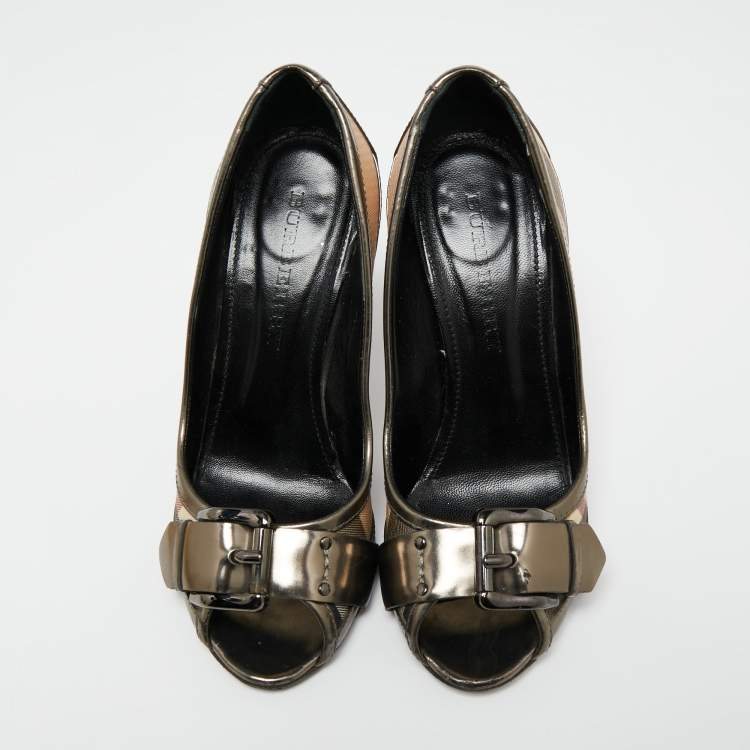Pre Owned Burberry Metallic Grey/Beige Patent Leather And House Check Canvas Buckle Peep Toe Pumps Size 38