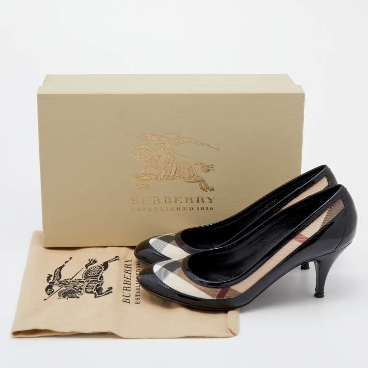 Pre Owned Burberry Black/Beige Patent Leather And Nova Check Coated Canvas Pumps Size 36