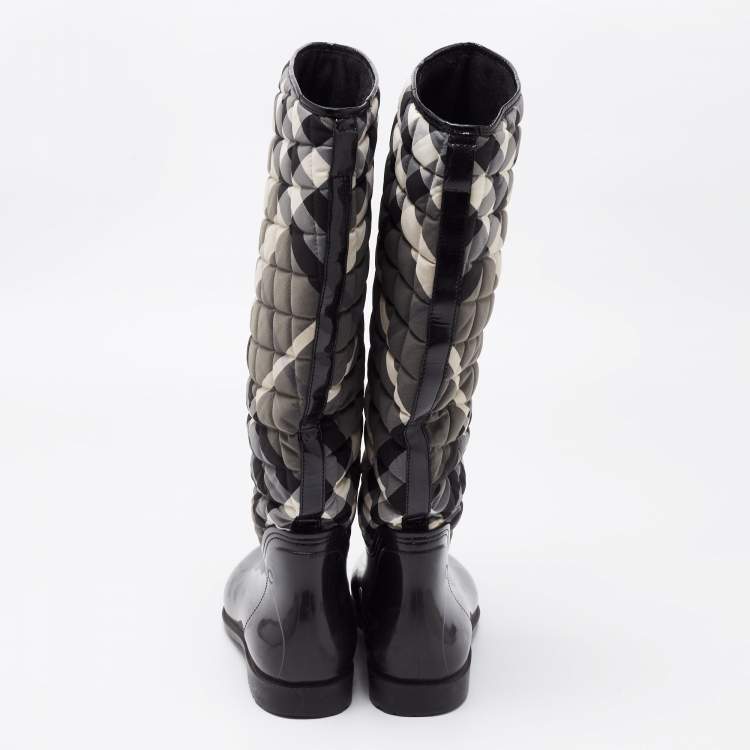 Pre Owned Burberry Black Rubber And Check Quilted Canvas Rain Boots Size 39