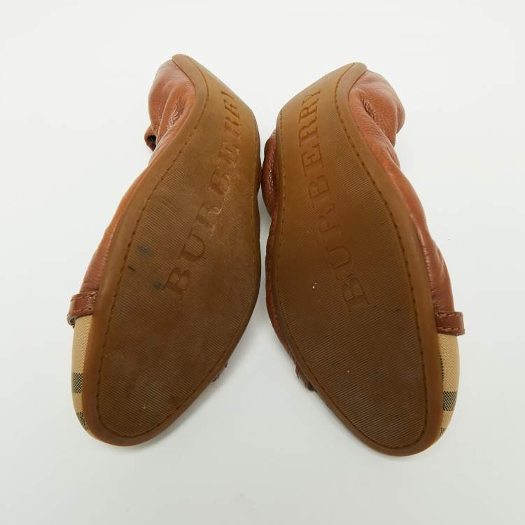 Pre Owned Burberry Brown/Beige Nova Check Canvas And Leather Scrunch Ballet Flats Size 39
