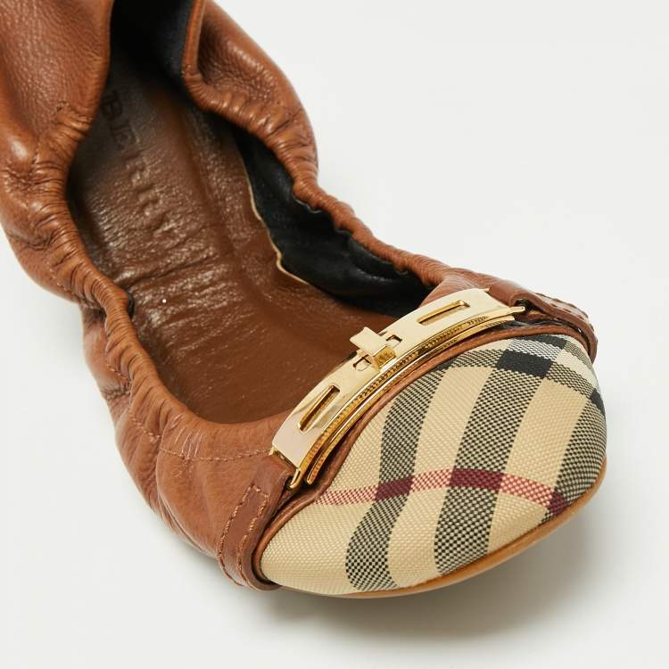 Pre Owned Burberry Brown/Beige Nova Check Canvas And Leather Scrunch Ballet Flats Size 39