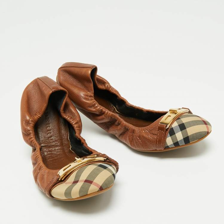 Pre Owned Burberry Brown/Beige Nova Check Canvas And Leather Scrunch Ballet Flats Size 39