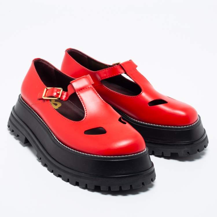Pre Owned Burberry Red/Black Leather Aldwych T-bar Platform Flats Size 39