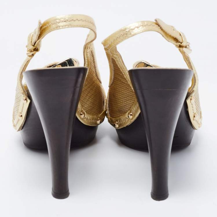 Pre Owned Burberry Gold Leather Peep-Toe Slingback Sandals Size 38