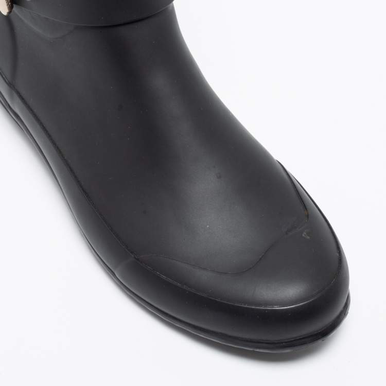 Pre Owned Burberry Black Nova Check Detail Belted Rain Boots Size 37
