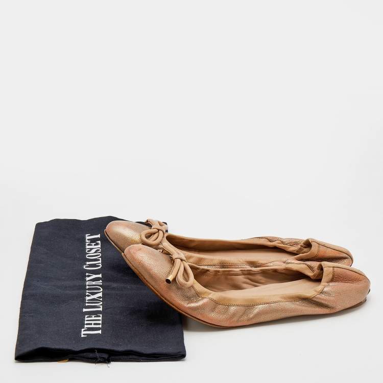 Pre Owned Burberry Metallic Gold Leather Bow Scrunch Ballet Flats Size 39