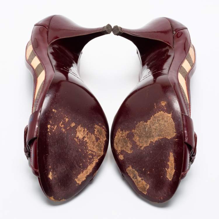 Pre Owned Burberry Burgundy/Beige Nova Check Coated Canvas And Patent Leather Buckle Peep Toe Pumps Size 40