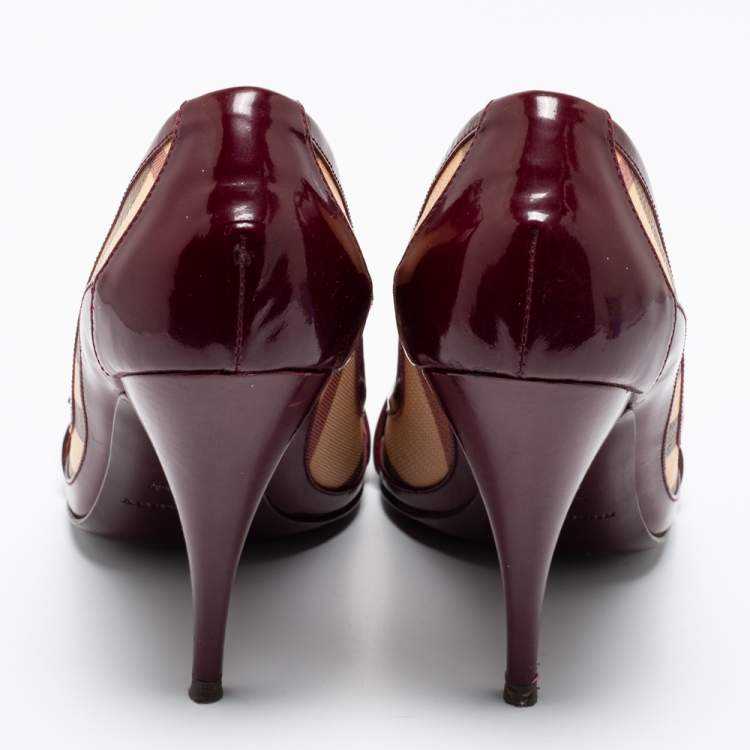 Pre Owned Burberry Burgundy/Beige Nova Check Coated Canvas And Patent Leather Buckle Peep Toe Pumps Size 40