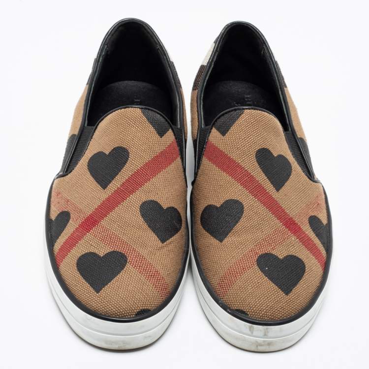 Pre Owned Burberry Beige Canvas House Check Heart Slip-On Sneakers Size 38