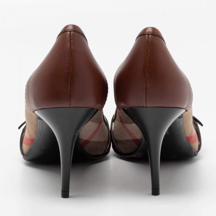 Pre Owned Burberry Brown/Beige House Check Canvas and Leather Pointed Toe Buckle Pumps Size 41