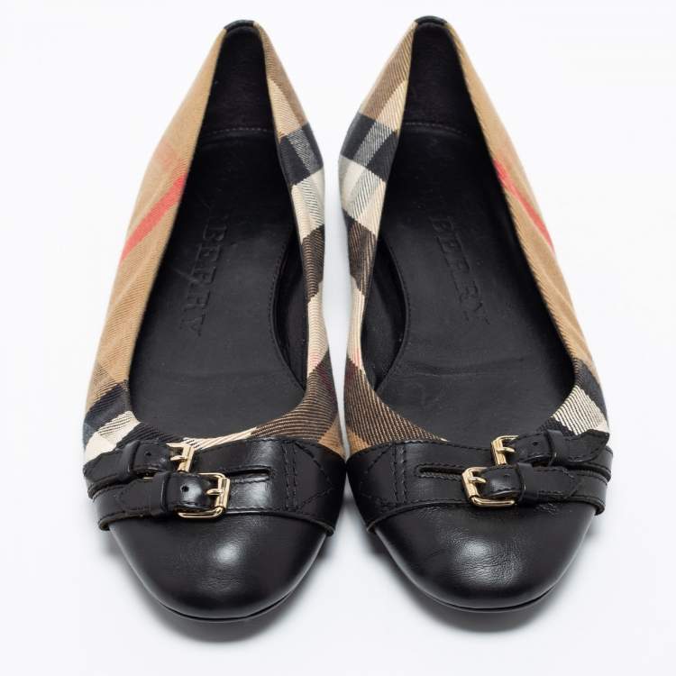 Pre Owned Burberry Black/Beige Leather And Nova Check Canvas Buckle Detail Ballet Flats Size 38.5