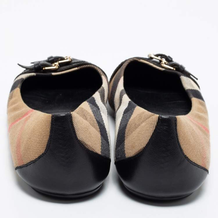 Pre Owned Burberry Black/Beige Leather And Nova Check Canvas Buckle Detail Ballet Flats Size 38.5