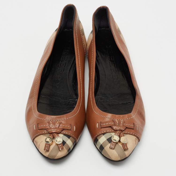 مملوكة مسبقًا Burberry Brown Leather and Haymarket Coated Canvas Toe Cap Bow Ballet Flats Size 36
