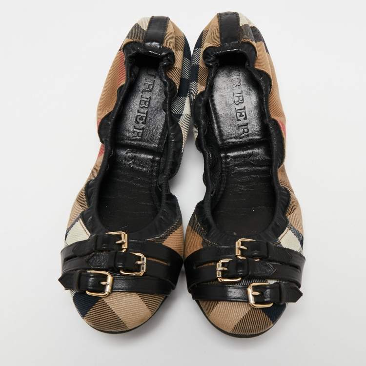 Pre Owned Burberry Beige/Black House Check Canvas and Leather Buckle Detail Ballet Flats Size 39