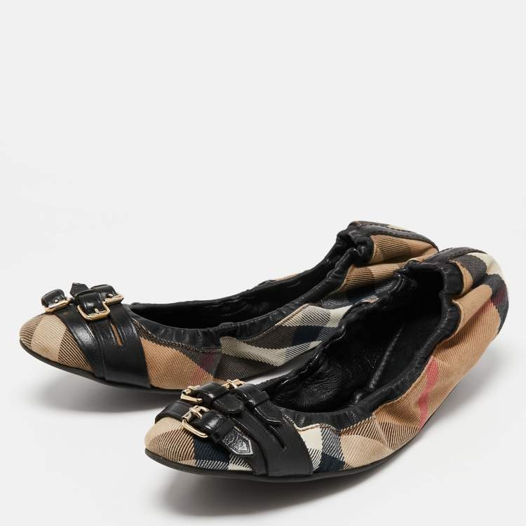 Pre Owned Burberry Beige/Black House Check Canvas and Leather Buckle Detail Ballet Flats Size 39