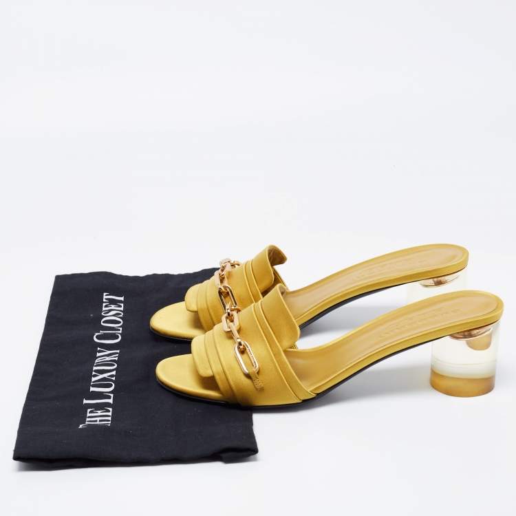 Pre Owned Burberry Mustard Satin Chain Link Accent Slide Sandals Size 39.5