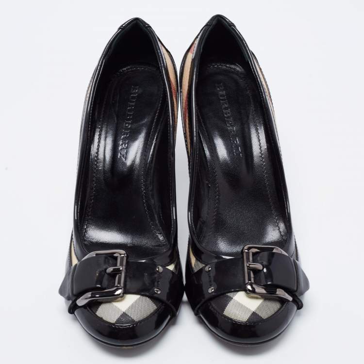 Pre Owned Burberry Black Nova Check Coated Canvas and Patent Leather Buckle Round Toe Pumps Size 38
