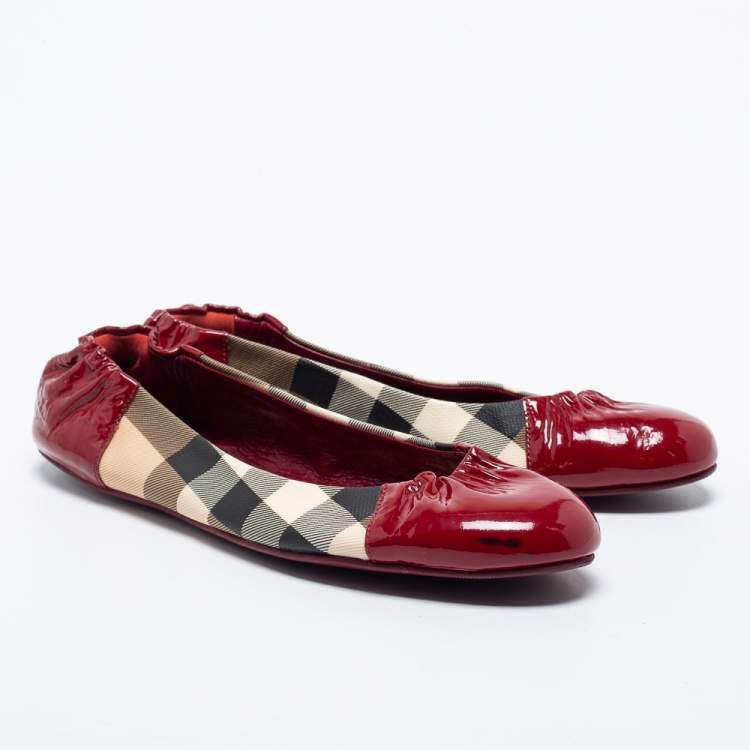 Pre Owned Burberry Red Patent Leather and Nova Check Canvas Scrunch Ballet Flats Size 38