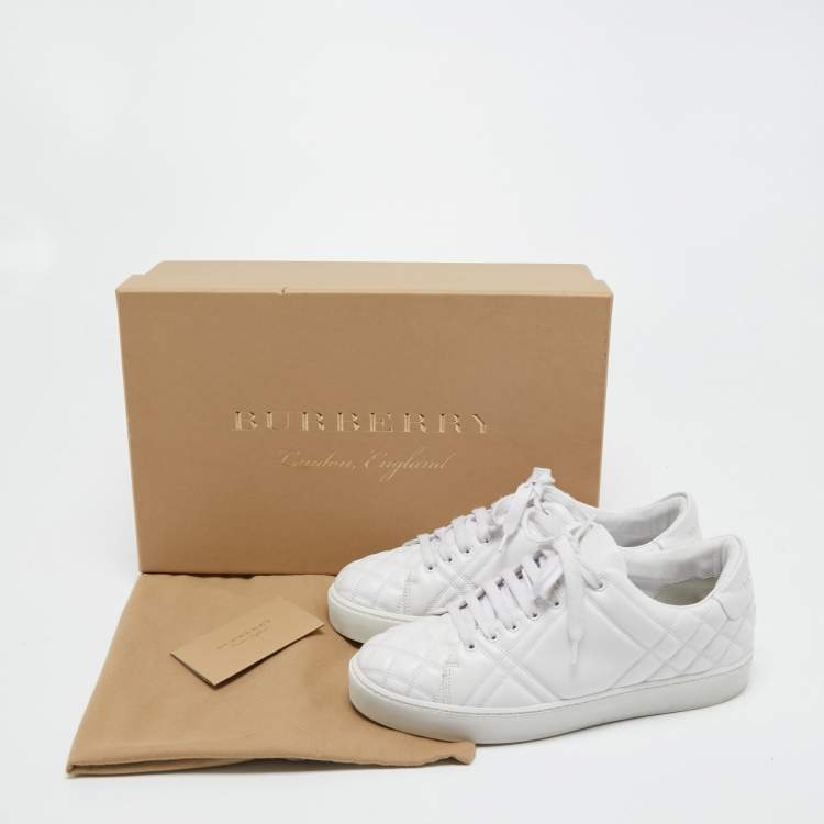 مملوكة مسبقًا Burberry White Quilted Leather Westford Low Top Sneakers Size 37