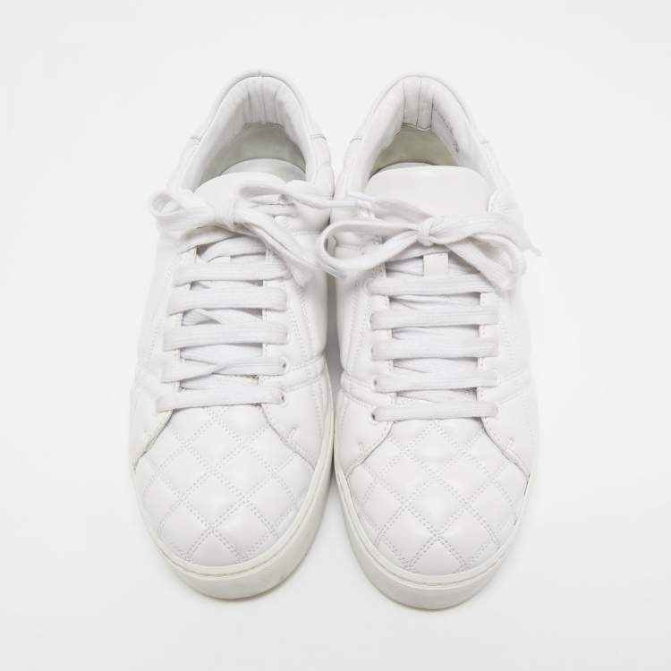 مملوكة مسبقًا Burberry White Quilted Leather Westford Low Top Sneakers Size 37