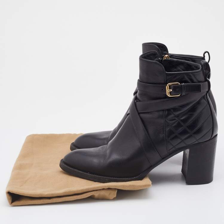 Pre Owned Burberry Black Quilted Leather Buckle Ankle Length Boots Size 39