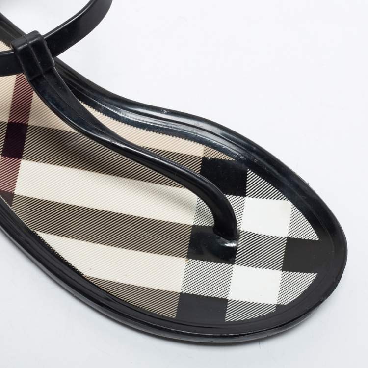 مملوكة مسبقًا Burberry Black House Check Rubber Flat Sandals Size 37