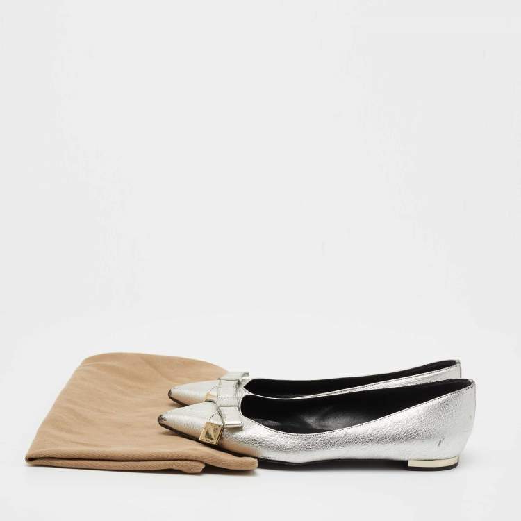 Pre Owned Burberry Silver Leather Bow Pointed Toe Ballet Flats Size 36