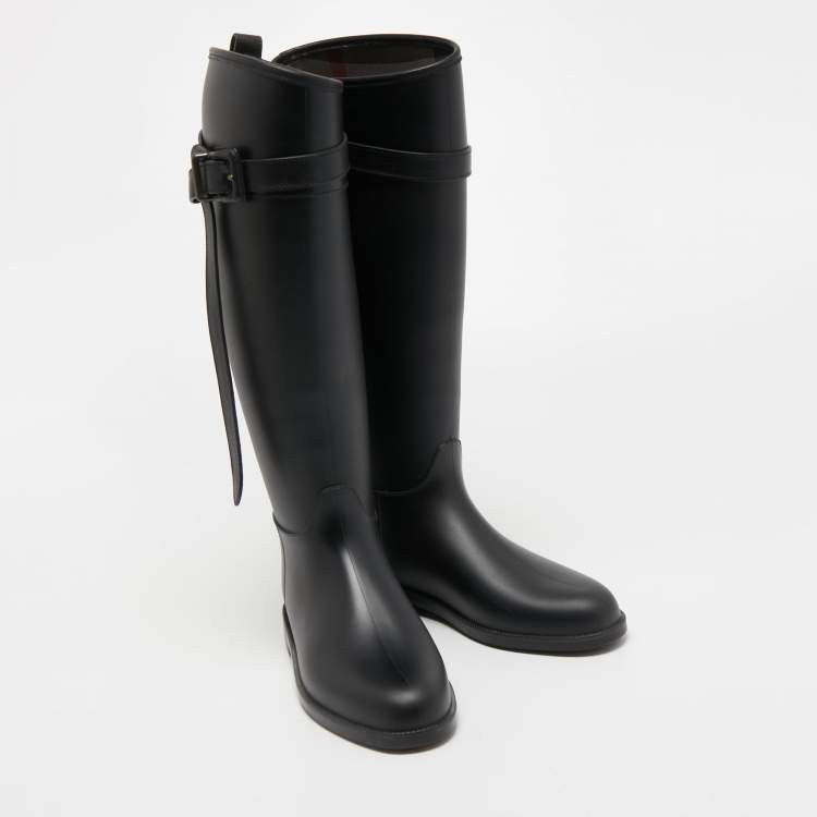 Pre Owned Burberry Black Rubber Belted Equestrian Rain Boots Size 38