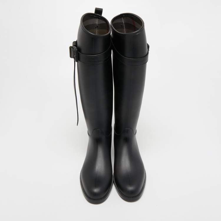 Pre Owned Burberry Black Rubber Belted Equestrian Rain Boots Size 38
