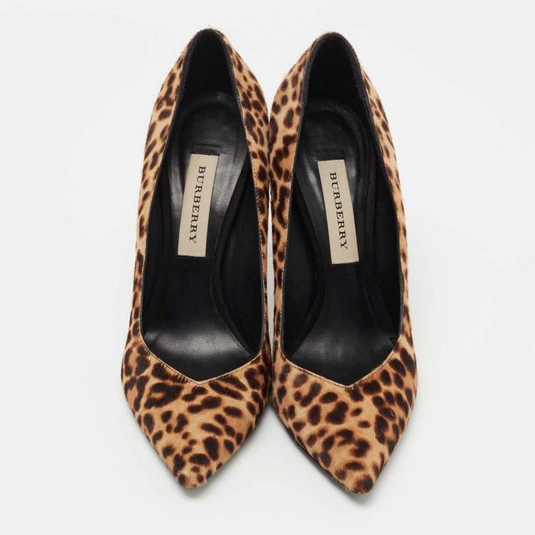 Pre Owned Burberry Brown Calf Hair Collins Pointed Toe Pumps Size 39