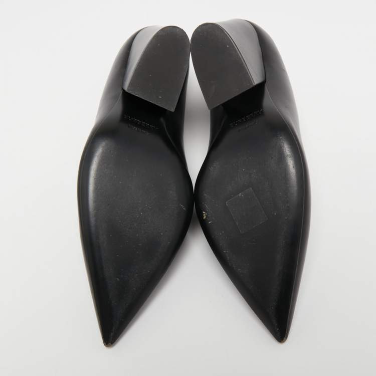 Pre Owned Burberry Black Leather Bierfield Pumps Size 37.5