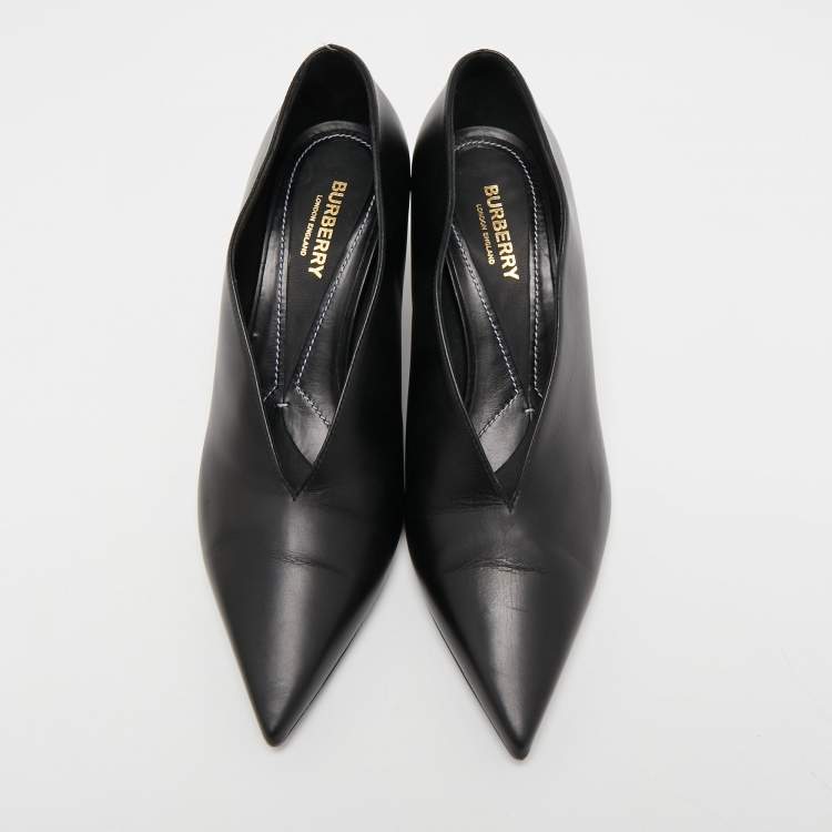 Pre Owned Burberry Black Leather Bierfield Pumps Size 37.5