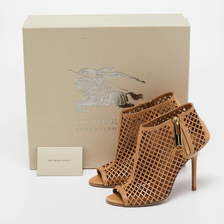 Pre Owned Burberry Beige Leather Barmby Cut Out Open Toe Booties Size 35
