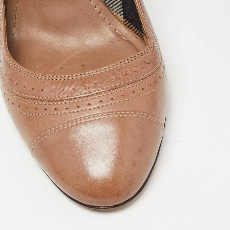 Pre Owned Burberry Brown Leather Round Toe Pumps Size 39