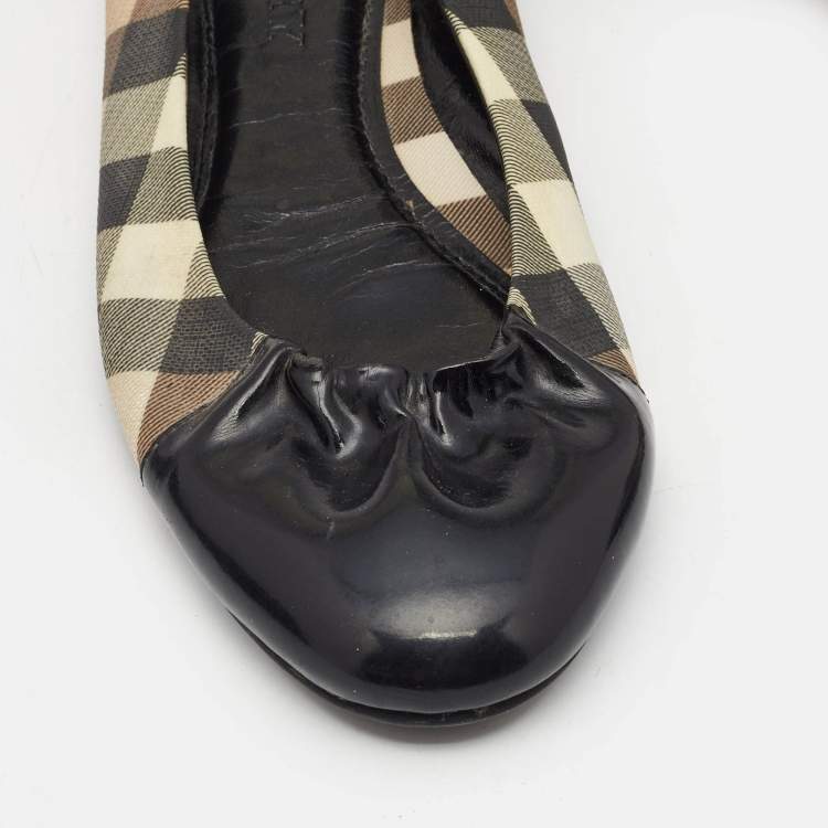 Pre Owned Burberry Black/Beige Nova Check Canvas and Leather Scrunch Ballet Flats Size 41