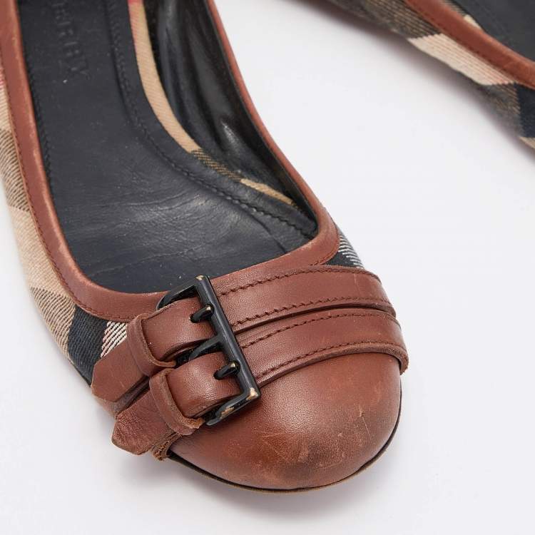 Pre Owned Burberry Beige/Tan Nova Check Canvas and Leather Buckle Ballet Flats Size 38