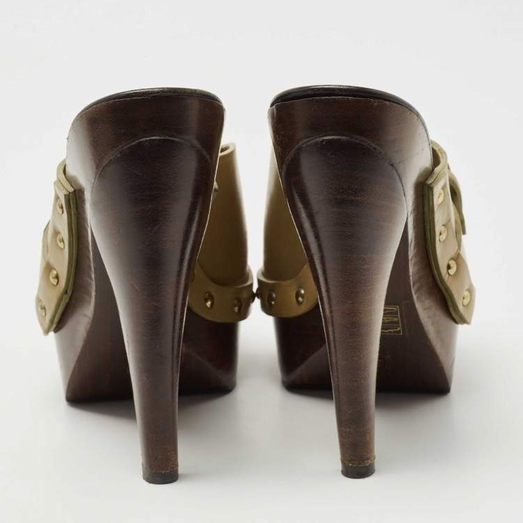 Pre Owned Burberry Olive Green Leather Buckle Platform Clogs Size 38