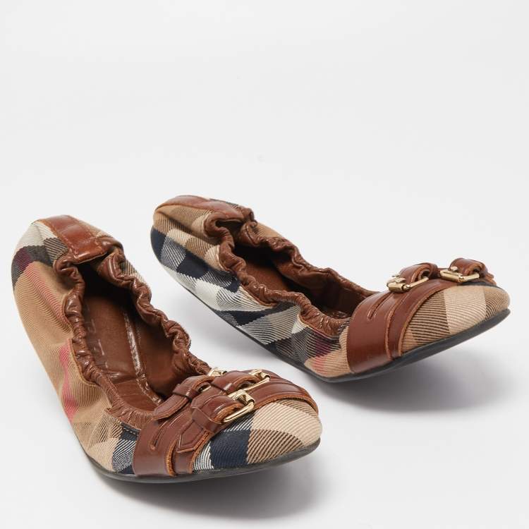 Pre Owned Burberry Brown Leather and Nova Check Canvas Buckle Scrunch Ballet Flats Size 39