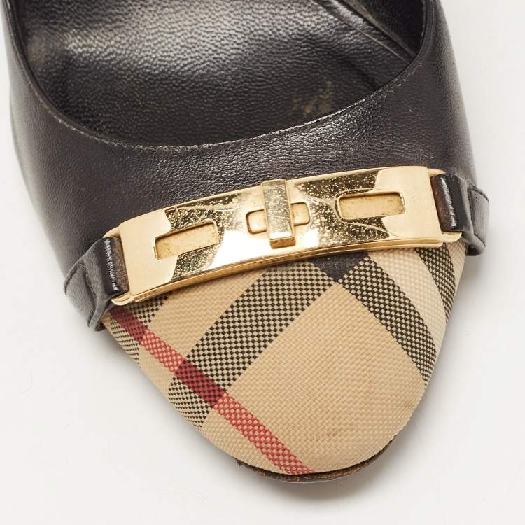 Pre Owned Burberry Black Leather and House Check Canvas Cap Toe Twist Lock Pumps Size 36