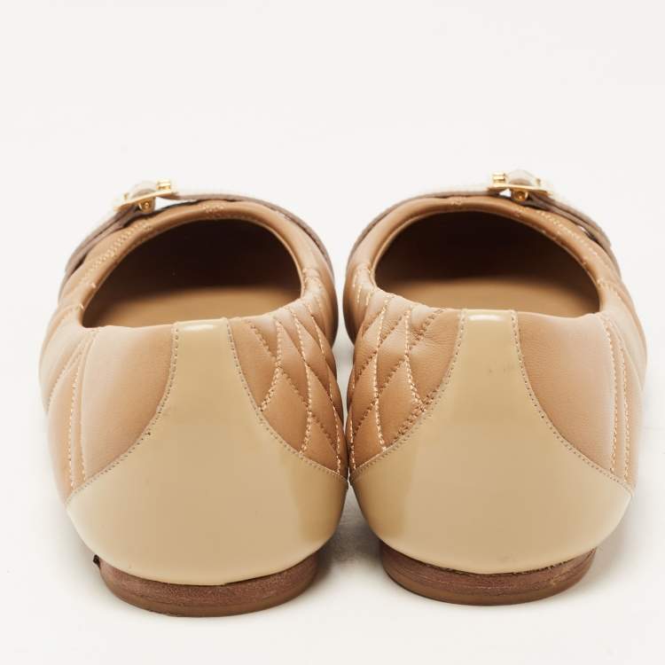 Pre Owned Burberry Two Tone Quilted Leather Buckle Ballet Flats Size 37.5