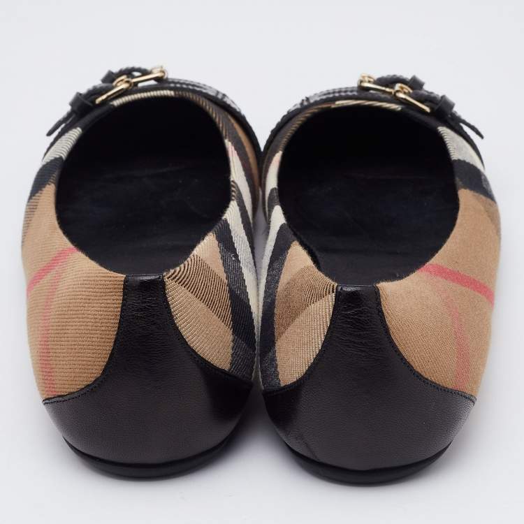 Pre Owned Burberry Beige/Black Nova Check Canvas and Leather Avonwick Buckle Detail Ballet Flats Size 38