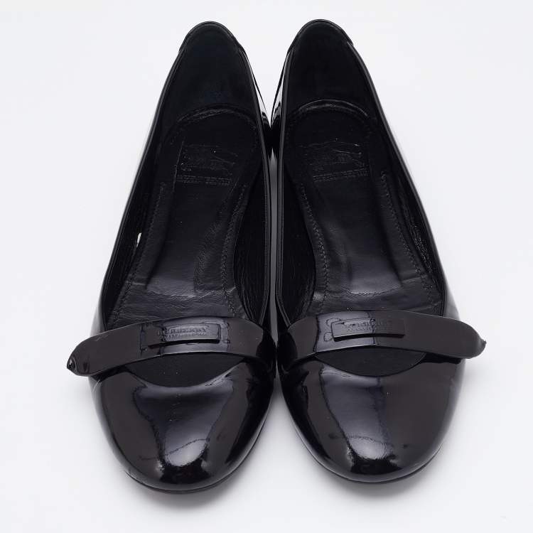 مملوكة مسبقًا Burberry Black Patent Leather Ballet Flats Size 40