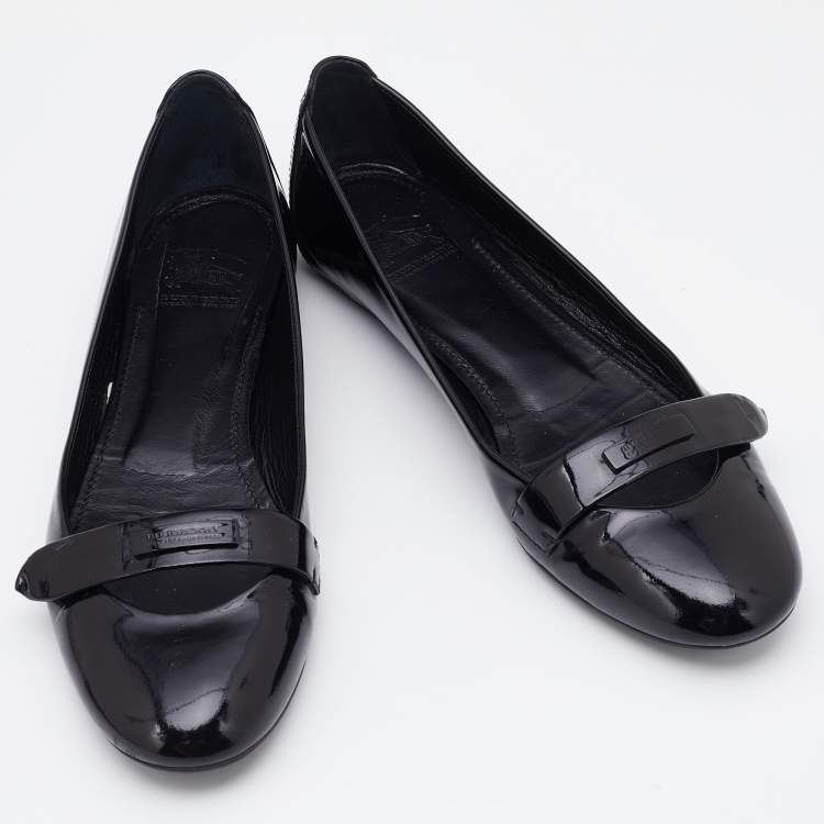 مملوكة مسبقًا Burberry Black Patent Leather Ballet Flats Size 40