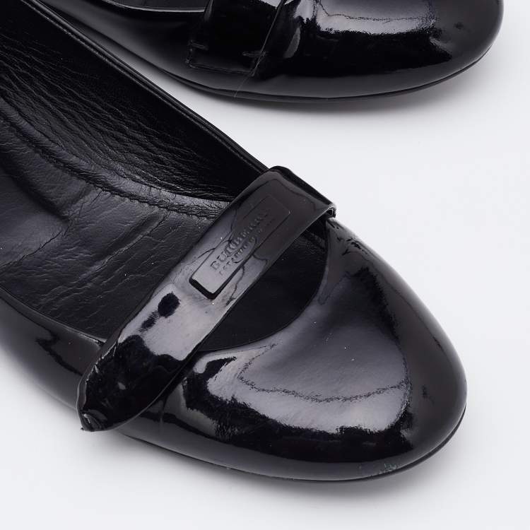 مملوكة مسبقًا Burberry Black Patent Leather Ballet Flats Size 40