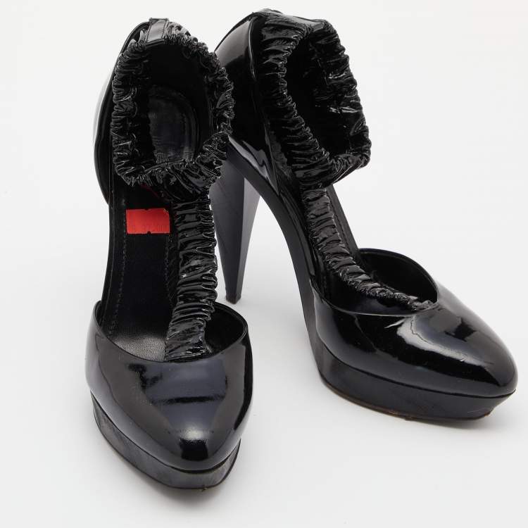Pre Owned Burberry Black Patent Leather Pleated T Strap Pumps Size 39