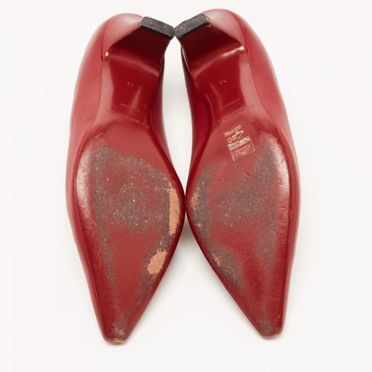 Pre Owned Burberry Red Leather Chain Embellished Pumps Size 38